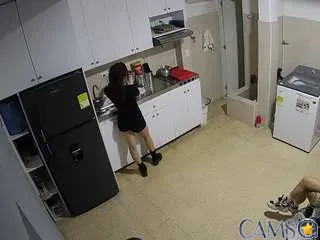 voyeurcam-jb-kitchen-1's (Camsoda) Photo