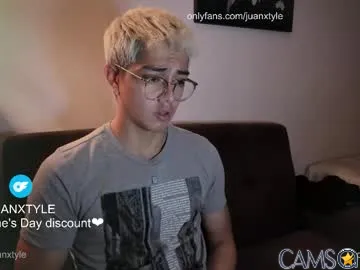 Foto von juancamroom (Chaturbate)